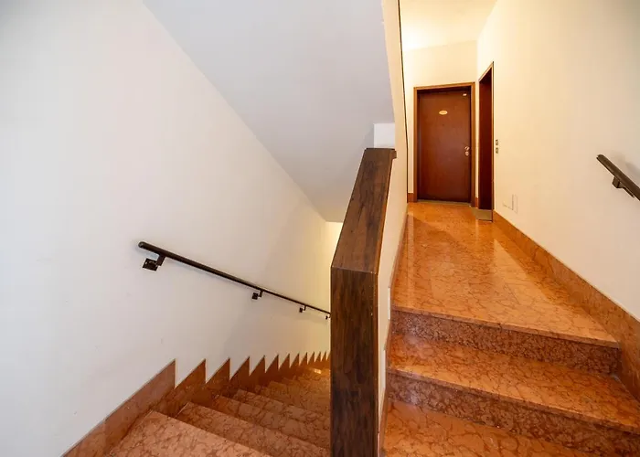 La Promenade Apartment